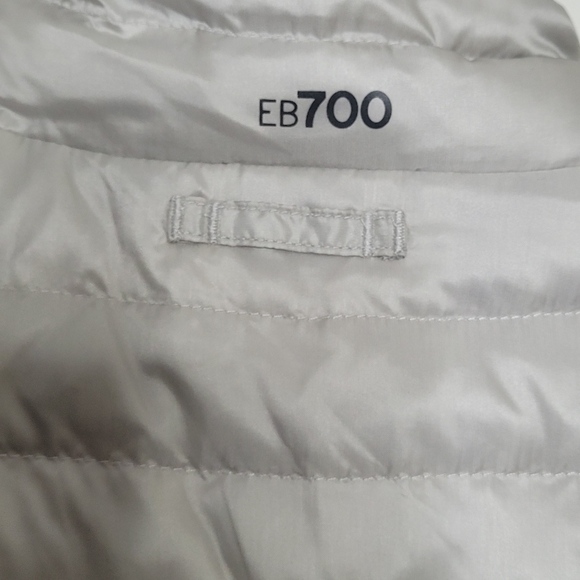 Eddie Bauer Women's Down Puffer Vest Size MEDIUM New With Tags - Picture 5 of 10